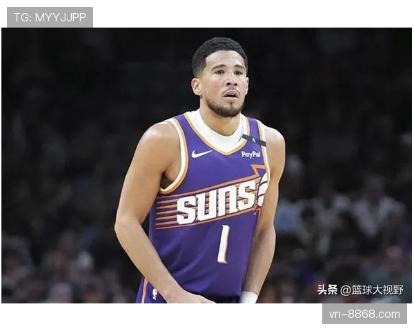 德文·布克无球跑动提升三分命中率 打破得分结构局限